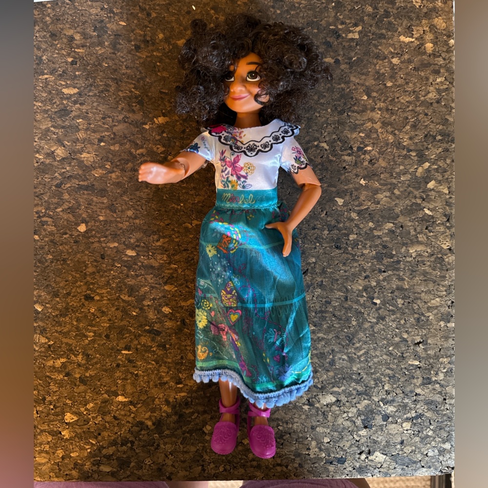 Disney Encanto Singing Mirabel Madrigal Doll